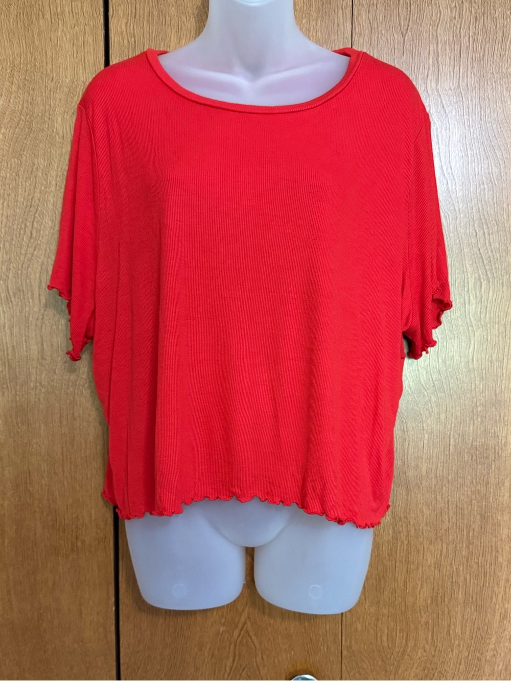 Plus Size Wild Fable Cherry Red Crop Top with fluttered trim size 3X NWOT